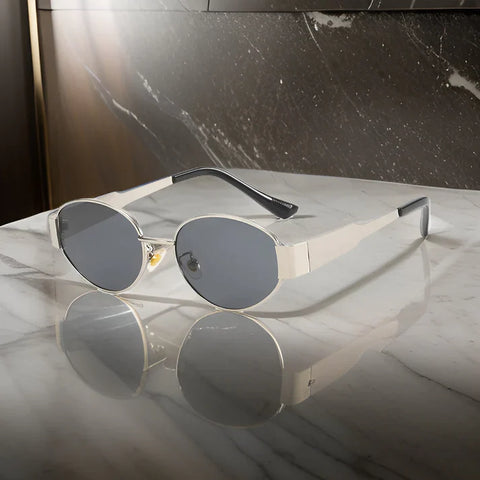 Stâtement Flat sunglasses